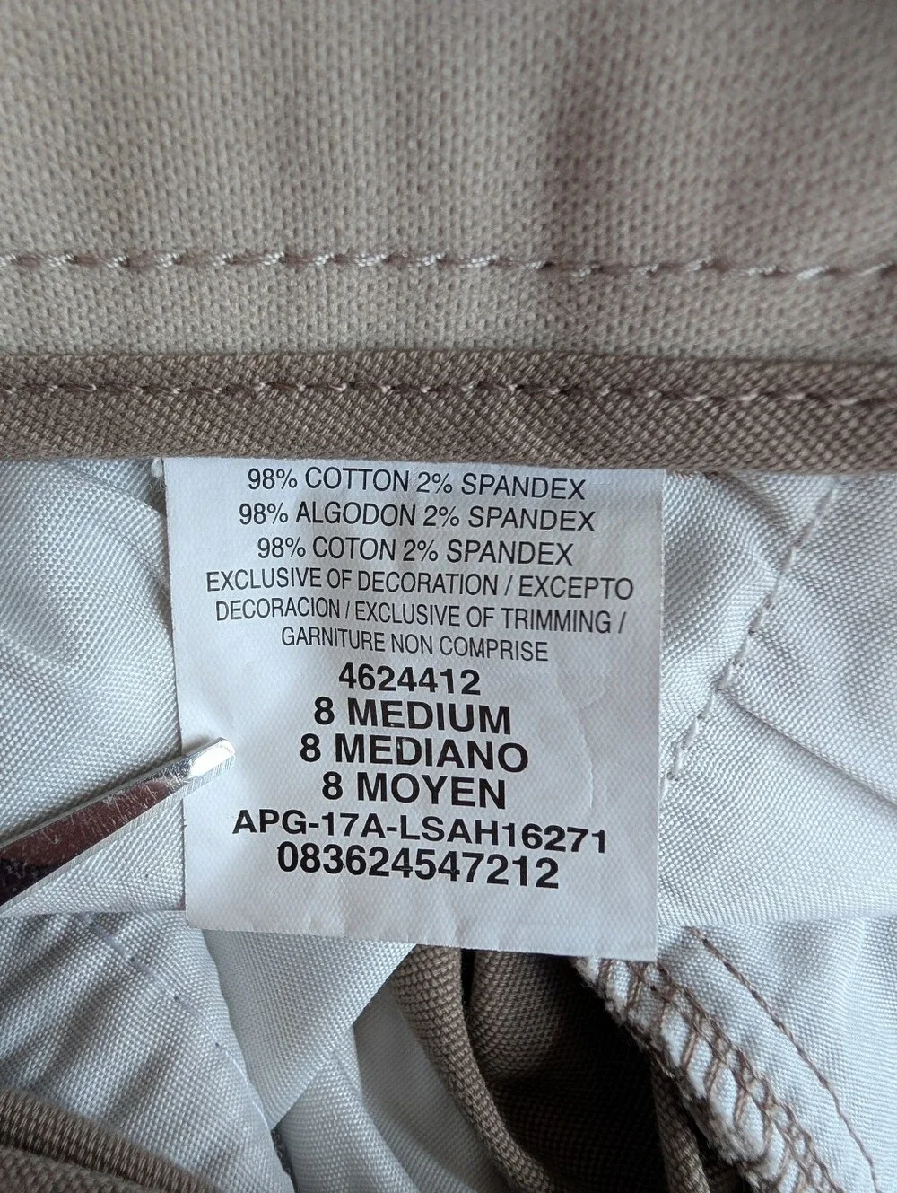 Lee Total Freedom Mid-Rise Matteo Chino Bermuda Shorts 8M Khaki Grey Persian